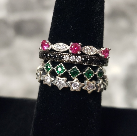 925 Silver Square Emerald Colored Stackable Gift - Picture 9 of 9